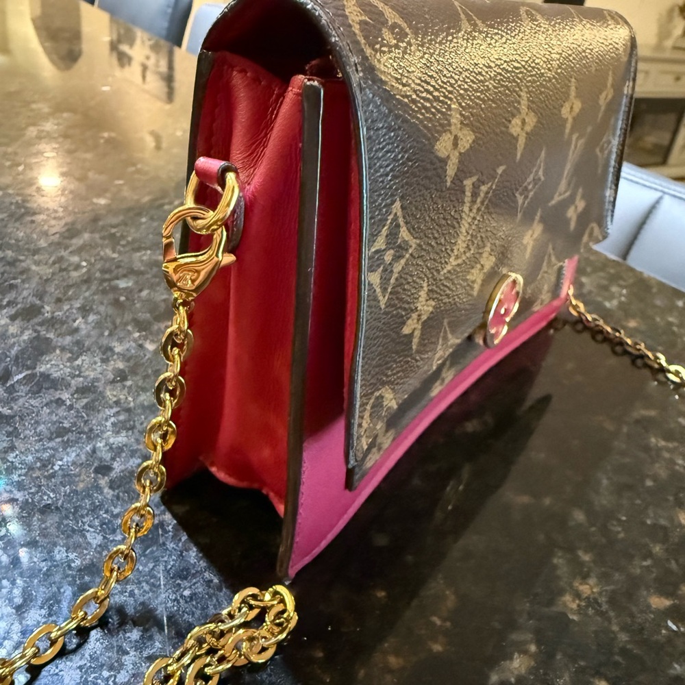 Louis Vuitton Monogram Flore Chain Wallet Fuchsia - Picture 6 of 17